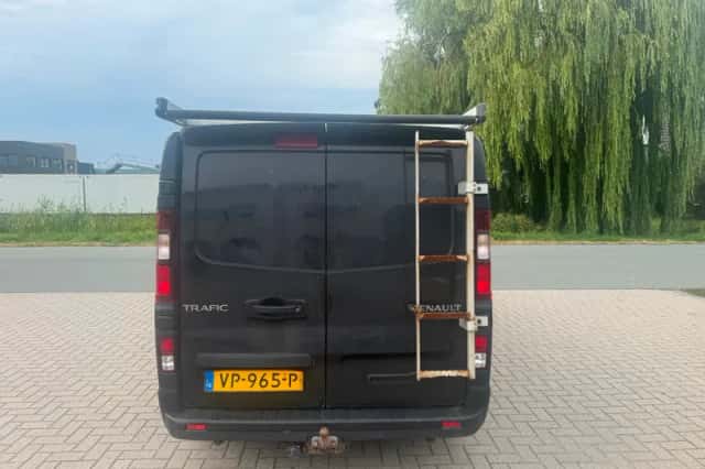 Renault Trafic (2015) thumbnail 6