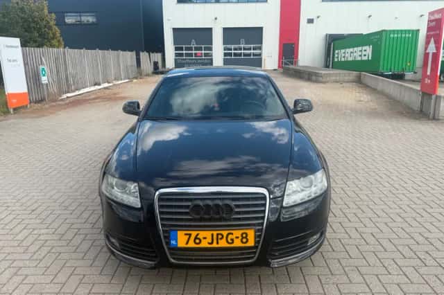 Audi A6 (2009) thumbnail 2