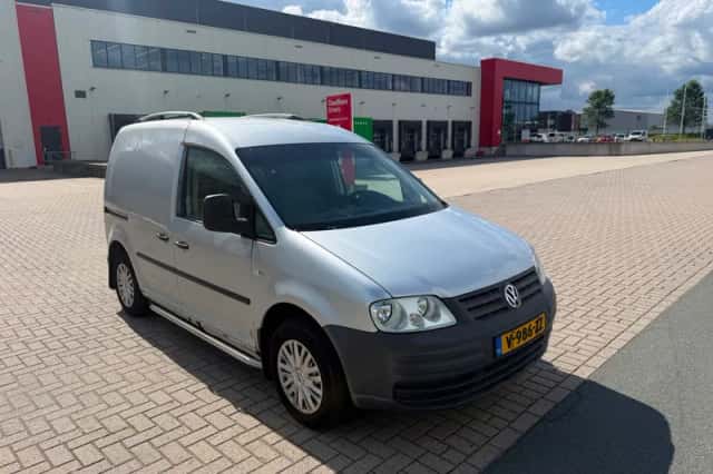 Volkswagen Caddy (2005) thumbnail 3