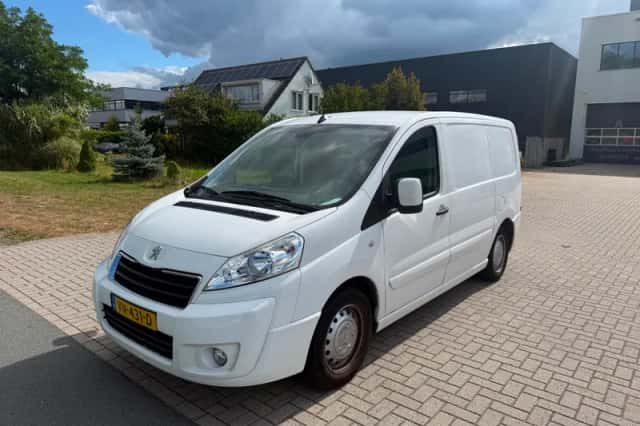 Peugeot Expert (2015) thumbnail 3