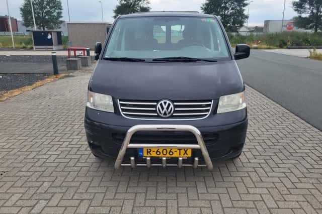 Volkswagen Transporter (2008) thumbnail 3