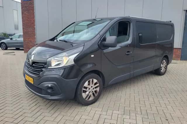 Renault Trafic (2016) thumbnail 1
