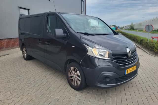 Renault Trafic (2016) thumbnail 2