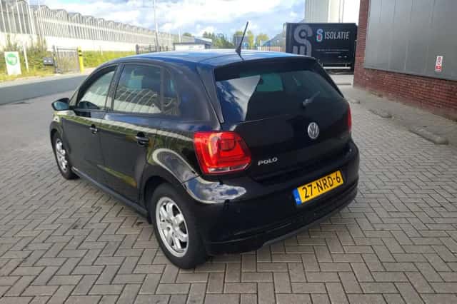 Volkswagen Polo (2010) thumbnail 5