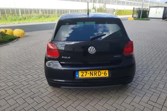 Volkswagen Polo (2010) thumbnail 6