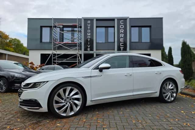 Volkswagen Arteon (2018) thumbnail 1