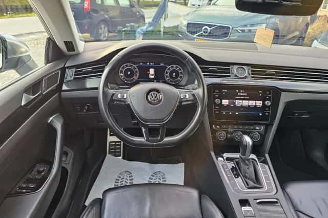 Volkswagen Arteon (2018) thumbnail 2