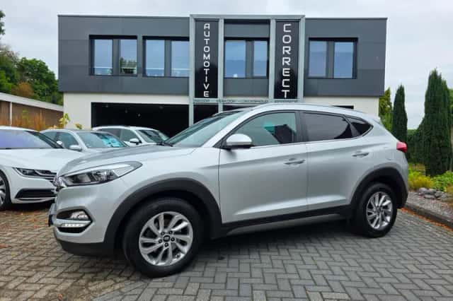 Hyundai Tucson (2016) thumbnail 1