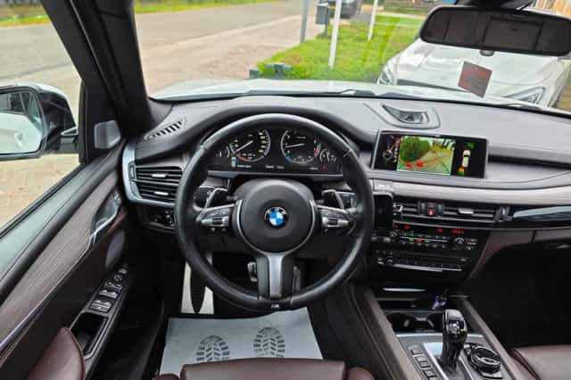 BMW X5 (2014) thumbnail 2