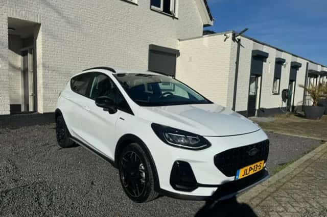 Ford Fiesta (2022) thumbnail 6