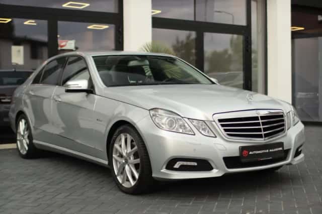 Mercedes-Benz E-Klasse (2009) thumbnail 1