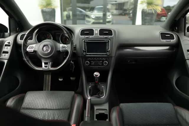 Volkswagen Golf (2012) thumbnail 2