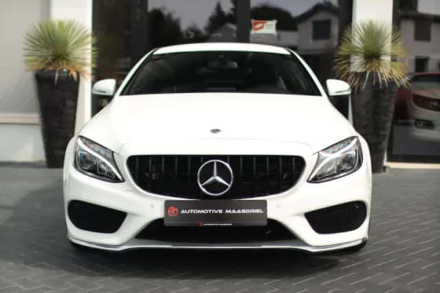 Mercedes-Benz C-Klasse (2016) thumbnail 4