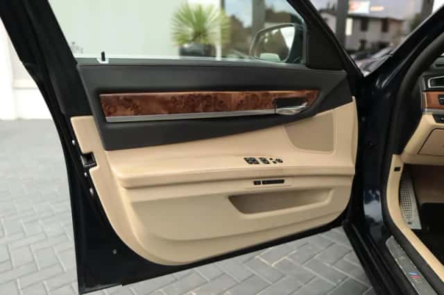 BMW 7-Serie (0) thumbnail 5