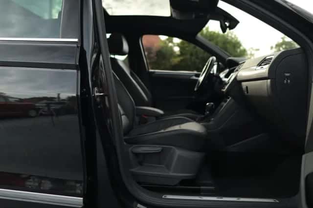 Volkswagen Tiguan (2016) thumbnail 6