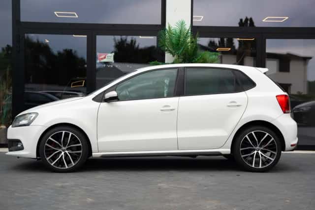 Volkswagen Polo (0) thumbnail 2