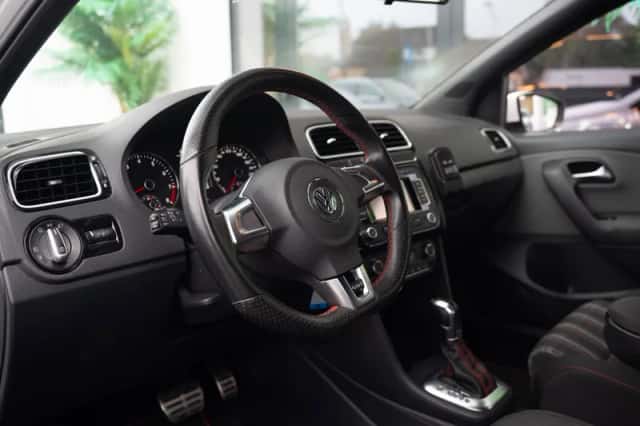 Volkswagen Polo (2013) thumbnail 3