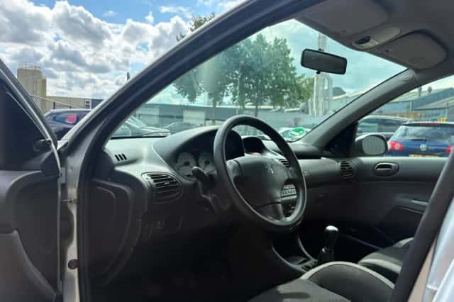 Peugeot 206 (2006) thumbnail 5