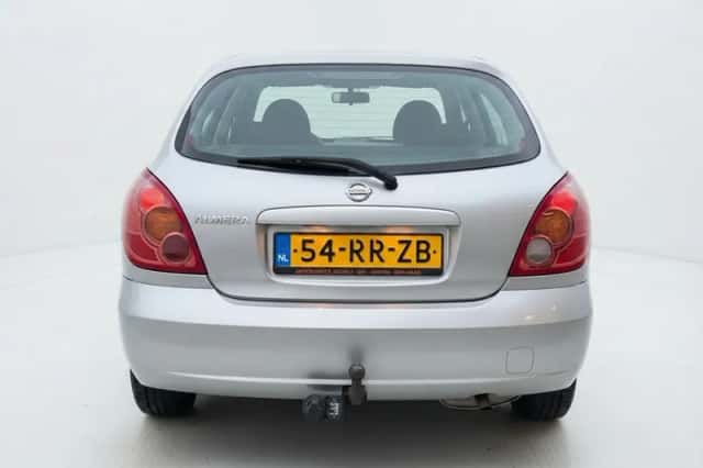 Nissan Almera (2005) thumbnail 3