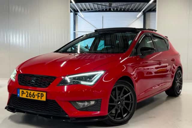 SEAT Leon (2014) thumbnail 1