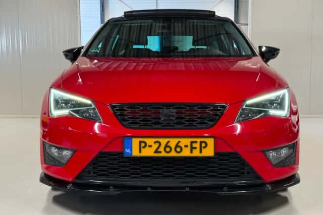 SEAT Leon (2014) thumbnail 6