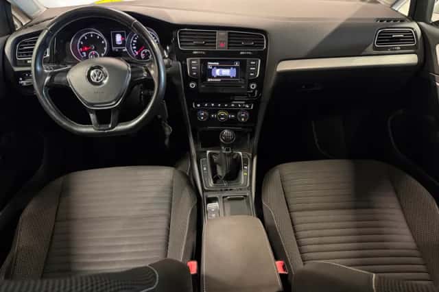 Volkswagen Golf (2014) thumbnail 4