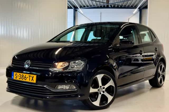 Volkswagen Polo (2014) thumbnail 1