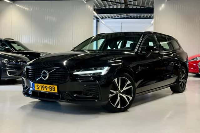 Volvo V60 (2021) thumbnail 1