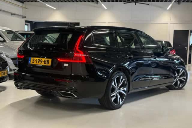 Volvo V60 (2021) thumbnail 6