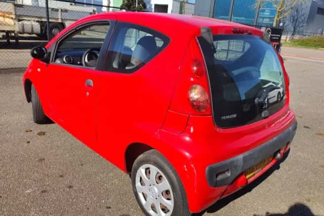 Peugeot 107 (2011) thumbnail 4