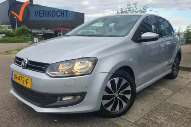 Volkswagen Polo (2016) thumbnail 1