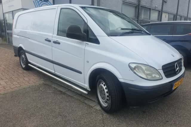 Mercedes-Benz Vito (2006) thumbnail 2
