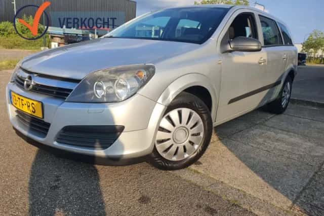 Opel Astra (2006) thumbnail 1