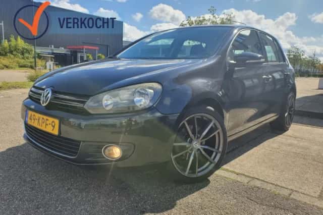 Volkswagen Golf (2010) thumbnail 1