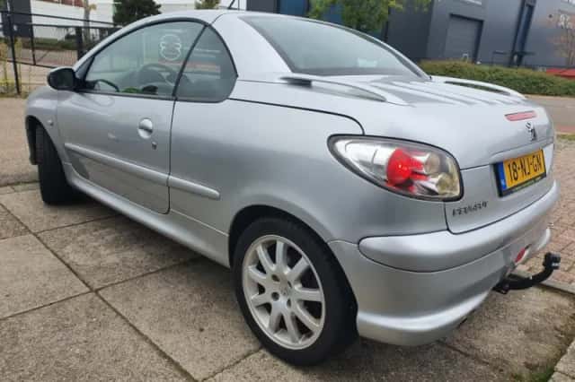 Peugeot 206 (2003) thumbnail 4