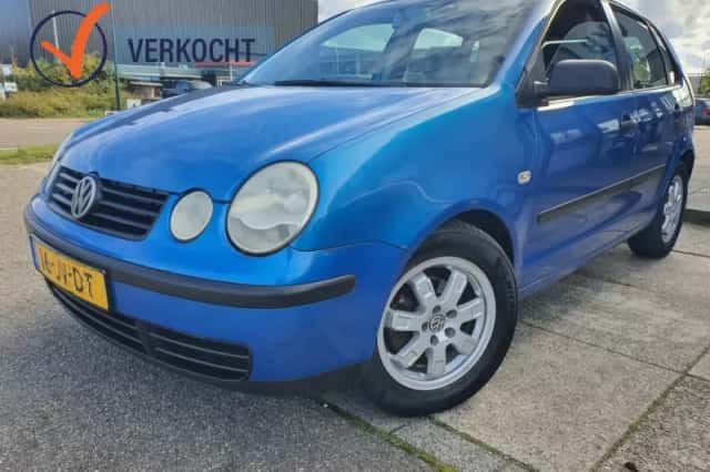 Volkswagen Polo (2002) thumbnail 1