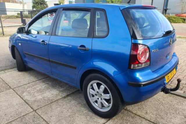 Volkswagen Polo (2002) thumbnail 4