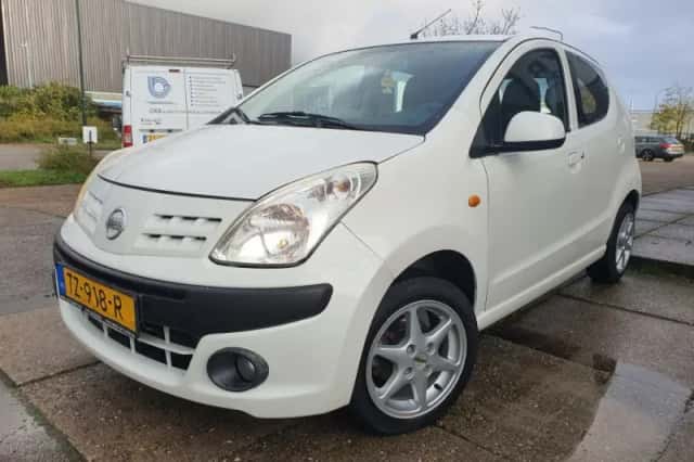 Nissan Pixo (2011) thumbnail 1