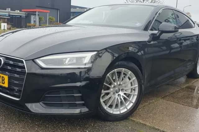 Audi A5 (2018) thumbnail 1