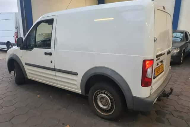 Ford Transit Connect (2011) thumbnail 4