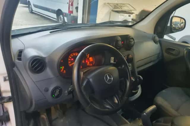 Mercedes-Benz Citan (2013) thumbnail 6