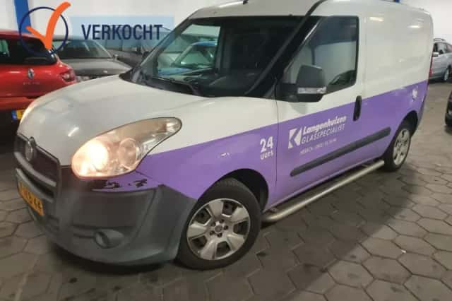 Fiat Doblò (2010) thumbnail 1