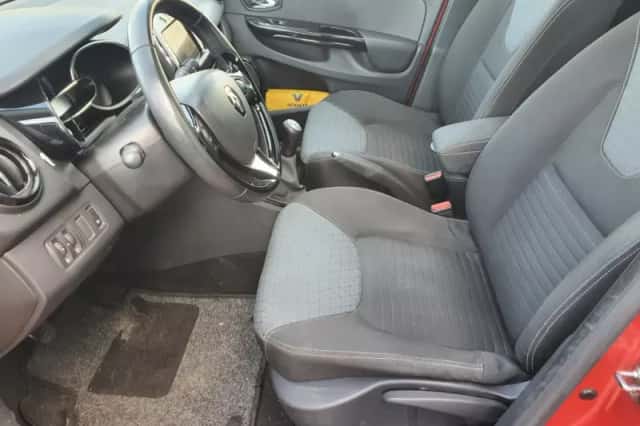 Renault Clio (2013) thumbnail 6