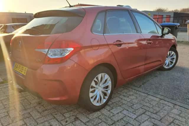 Citroën C4 (2011) thumbnail 3