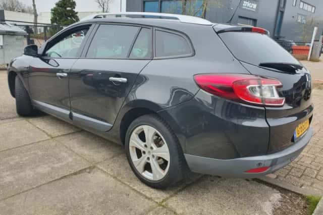Renault Mégane (2009) thumbnail 4