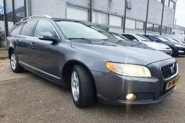 Volvo V70 (2007) thumbnail 2