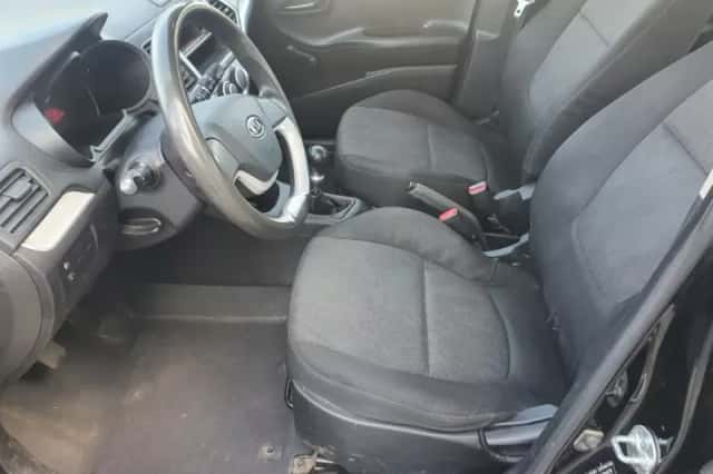 Kia Picanto (2012) thumbnail 6
