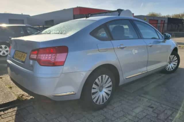 Citroën C5 (2008) thumbnail 3