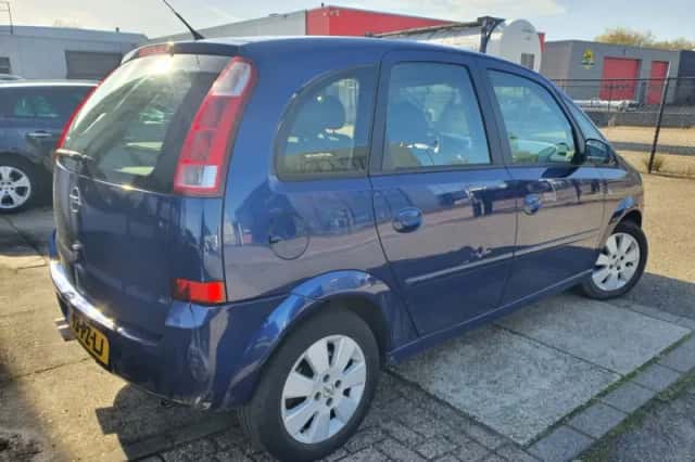 Opel Meriva (2005) thumbnail 3