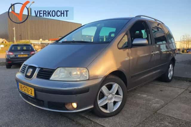 SEAT Alhambra (2005) thumbnail 1